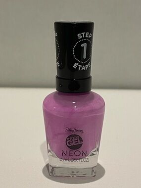 New Sally Hansen Miracle Gel Neon - Violet Voltage